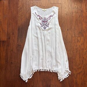Kori America White Boho Embroidered Tunic Blouse with Tassel – Size M